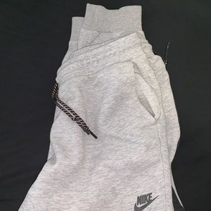 Nike tech fleece gray sweatpants joggers
